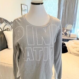 PINK Victoria's Secret Gray Sweatshirt Super Soft, Size XS